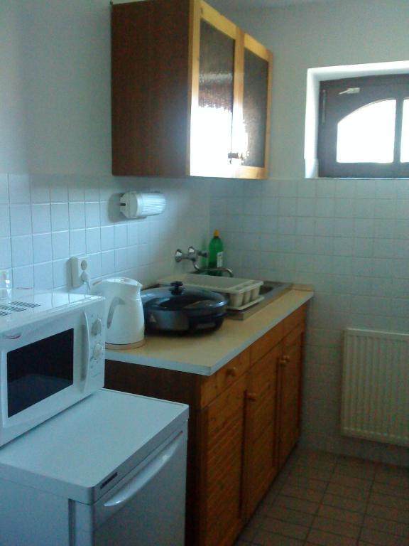 Roza Hotel Es Apartmanhaz Esztergom Værelse billede