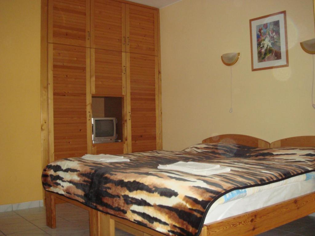 Roza Hotel Es Apartmanhaz Esztergom Værelse billede