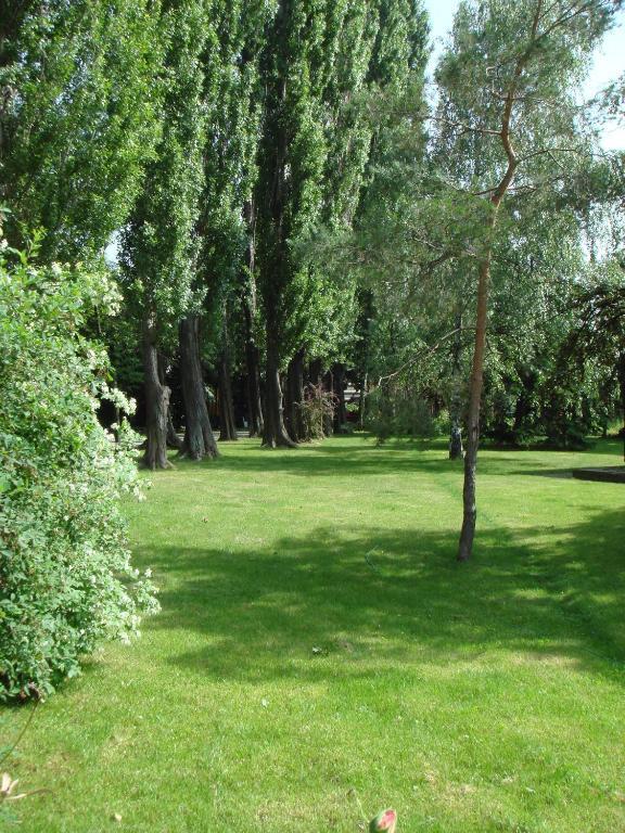 Roza Hotel Es Apartmanhaz Esztergom Eksteriør billede